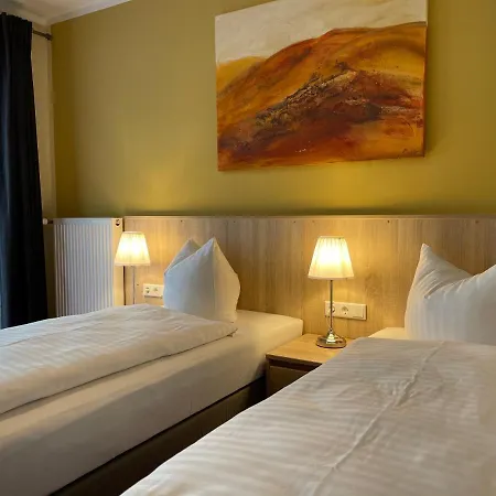 Palm Premium & 3* Dusseldorf