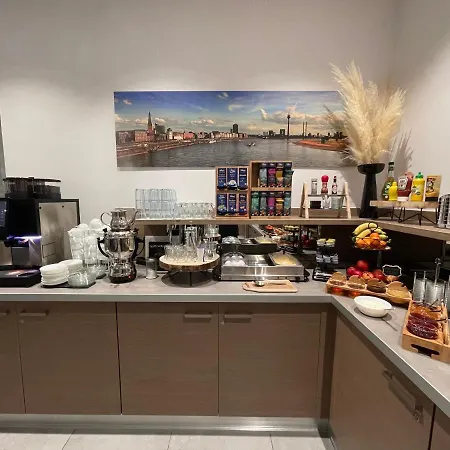 Palm Premium & 3* Dusseldorf