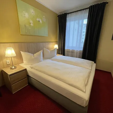 Palm Premium & Hotel