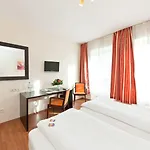 Palm Premium & Hotel