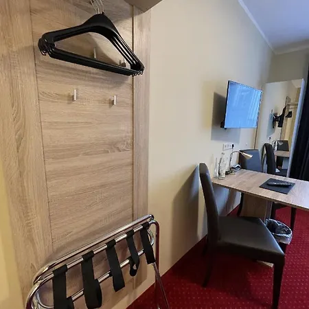 Palm Premium & Hotel