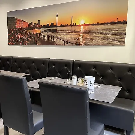 Palm Premium & Hotel Düsseldorf