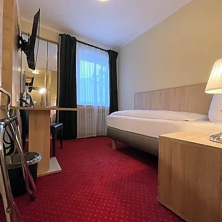Palm Premium & 3* Dusseldorf