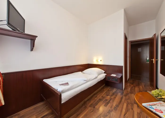 Palm Premium & Ξενοδοχείο Ντίσελντορφ