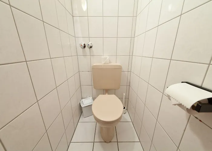 Отель Palm Premium &