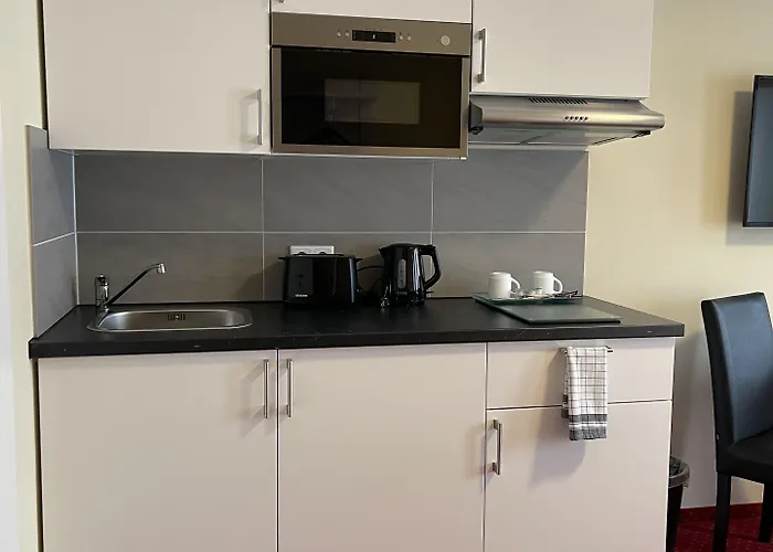 Palm Premium & Ξενοδοχείο 3*