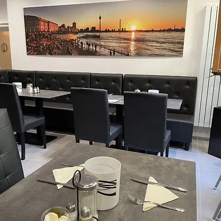 Palm Premium & デュッセルドルフ